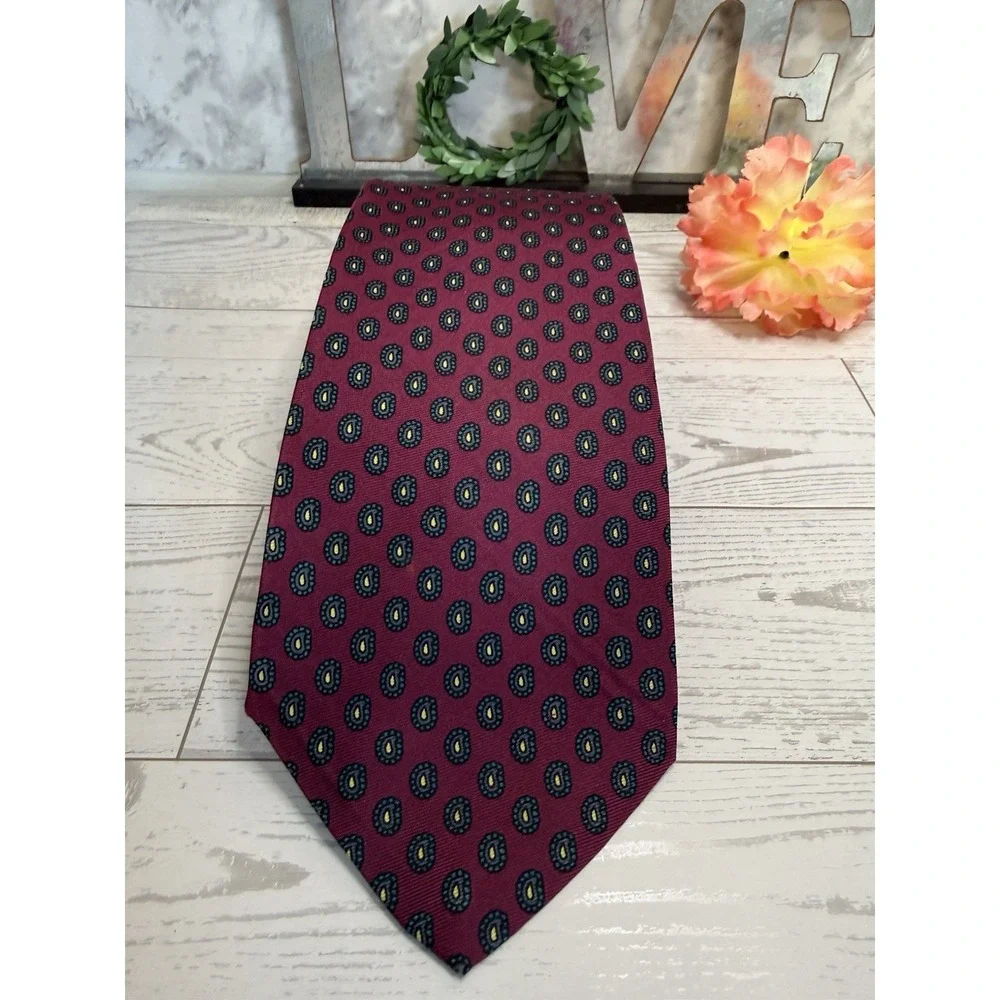 Brooks Brothers Makers Classic Tie Burgundy Paisley Blue Silk USA‎ Made 3